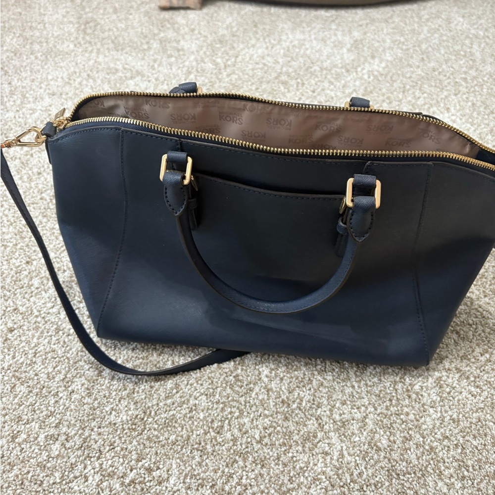 Michael Kors Ciara Large Satchel in Blue Saffiano Leather - Picture 4 of 6